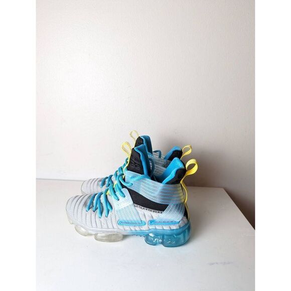 VITIKE Kid's Non-Slip High-Top Basketball Shoes Size 1 - Picture 2 of 9